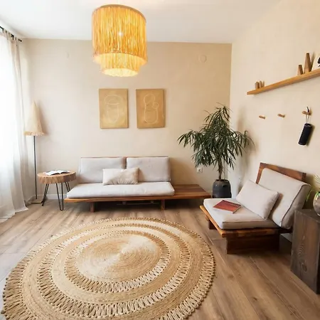 Appartement The Designers By Ourhood, Located!